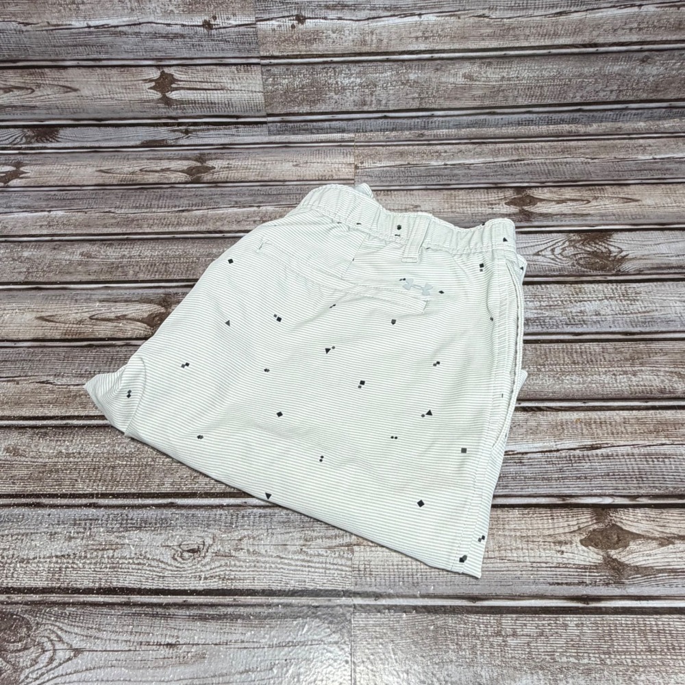 Under Armour Golf Shorts Mens 34 Actual White‎ Striped Geometric Pattern